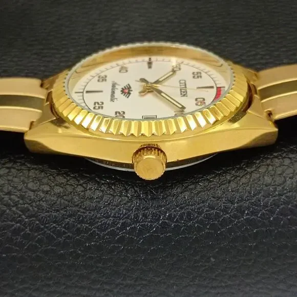 Vintage 1974 Citizen Automatic Mens Gold Watch W/daydate & Red accents - Picture 5 of 8